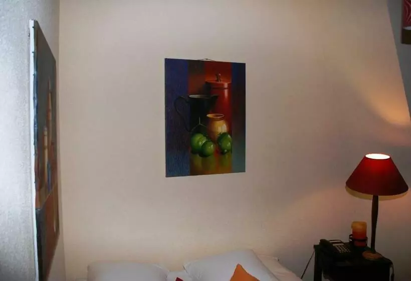 スタンダードシングルルーム, Hostellerie De Genève