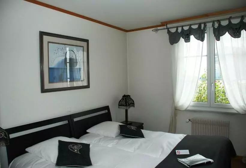 スタンダードルーム, Hostellerie De Genève