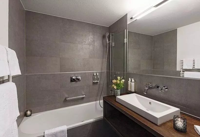 سوییت جونیور, Le Mirabeau Resort & Spa Zermatt
