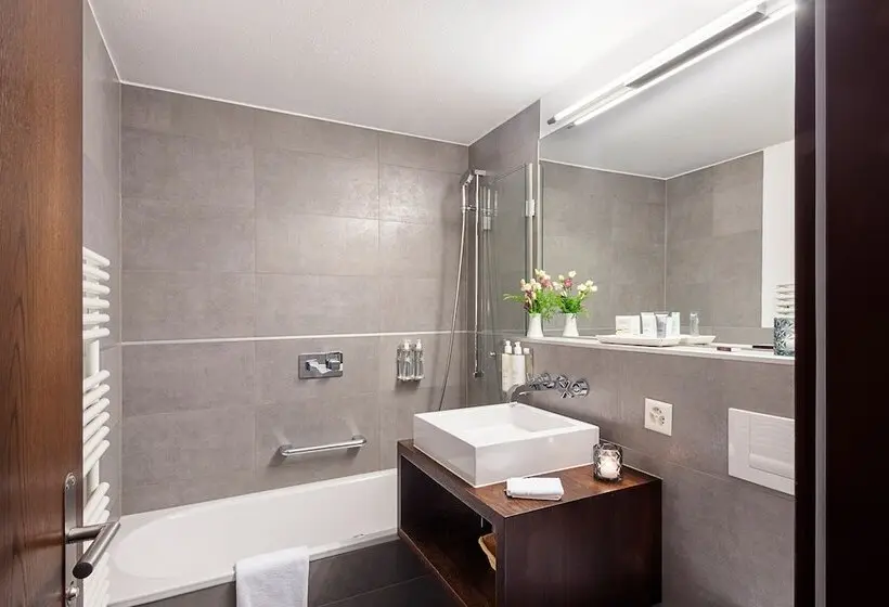 スタンダードシングルルーム, Le Mirabeau Resort & Spa Zermatt