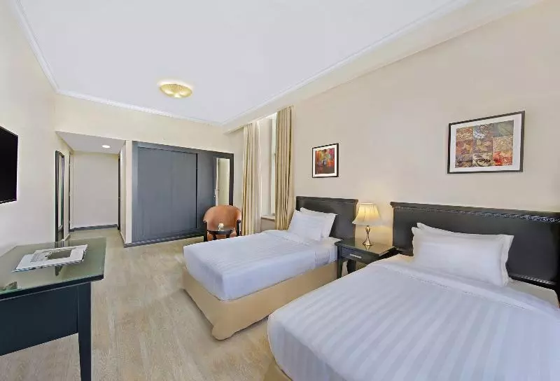 レイクビュースタンダードルーム, Mövenpick Hotel Lausanne