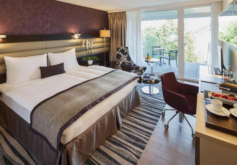 프리미엄 룸, Mövenpick Hotel Lausanne