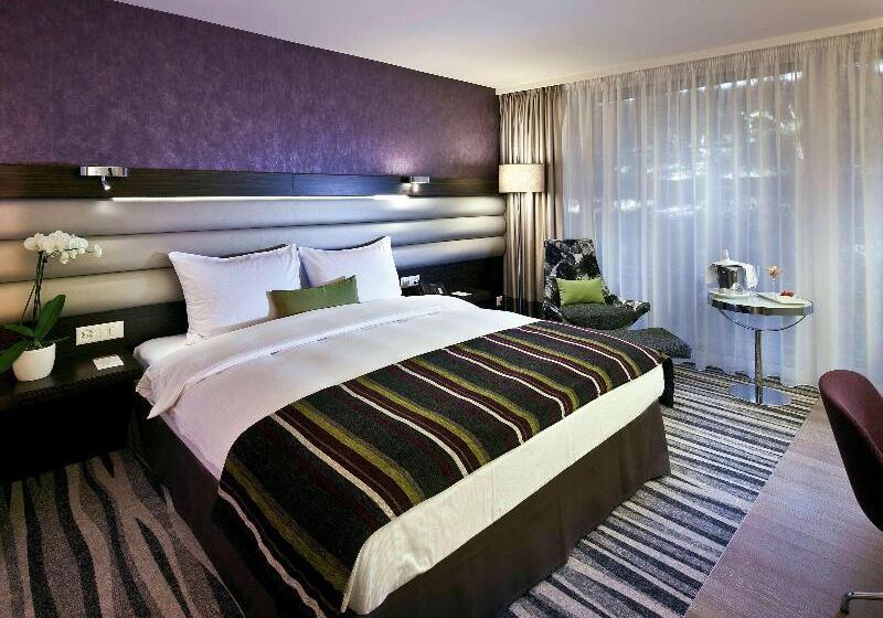 Номер Премиум, Mövenpick Hotel Lausanne