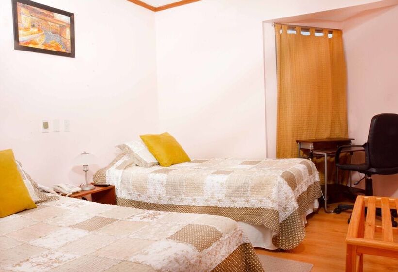 标准间, San Francisco De La Selva