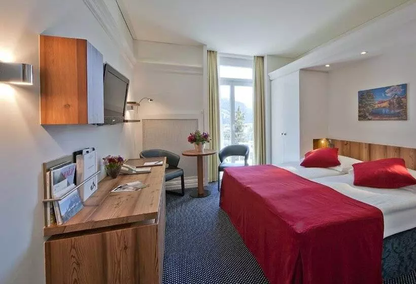 Camera Standard Vista Lago, Schweizerhof St. Moritz