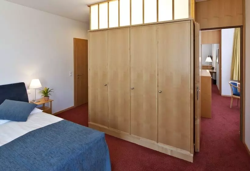 Quarto Superior Vista Lago, Schweizerhof St. Moritz