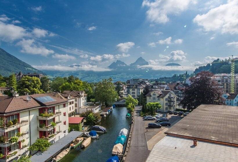 اتاق سوپریور یک تخته, Seehotel Waldstätterhof Swiss Quality