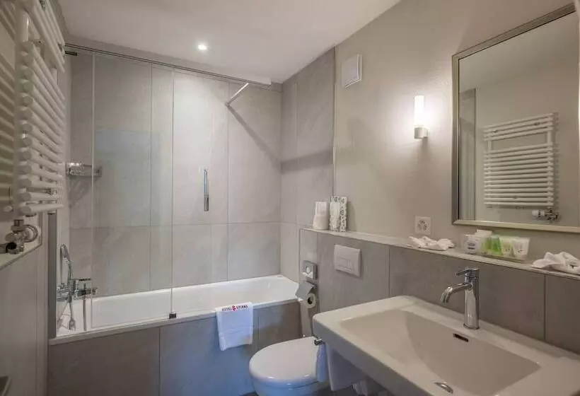 Suite, Spinne Grindelwald