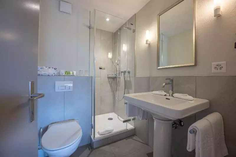 Suite, Spinne Grindelwald