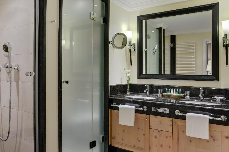 スーペリアールーム, Steigenberger Icon Grandhotel Belvédère