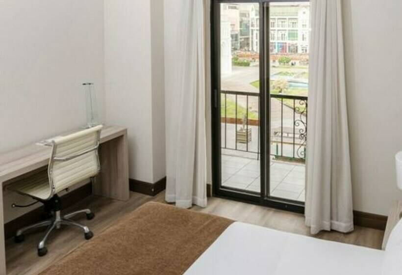 Люкс, Terrado Arturo Prat