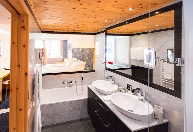 غرفة سوبيريور ثلاثية, Sport & Wellnesshotel San Gian St. Moritz