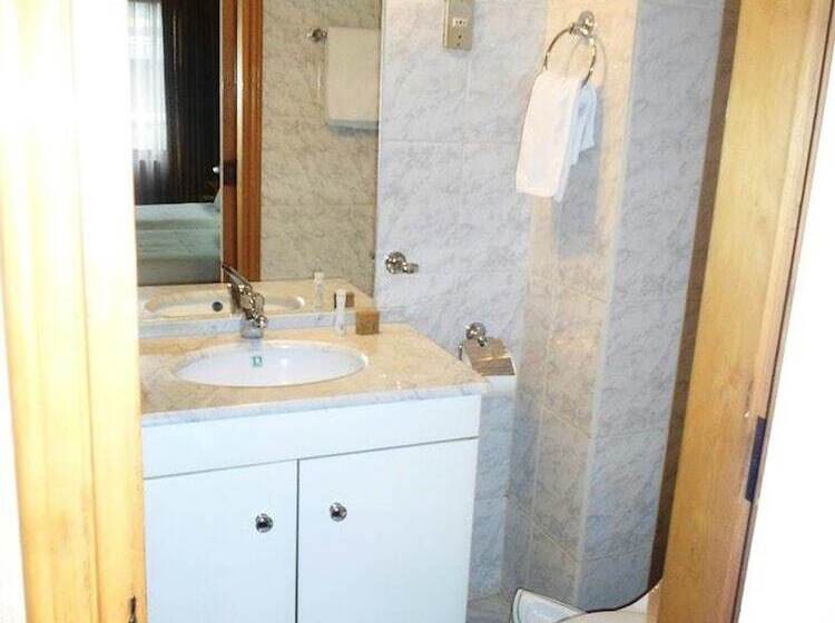 标准单人间, Waeger