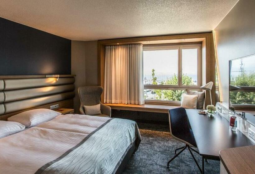 디럭스 룸 호수 전망, Mövenpick Hotel Lausanne