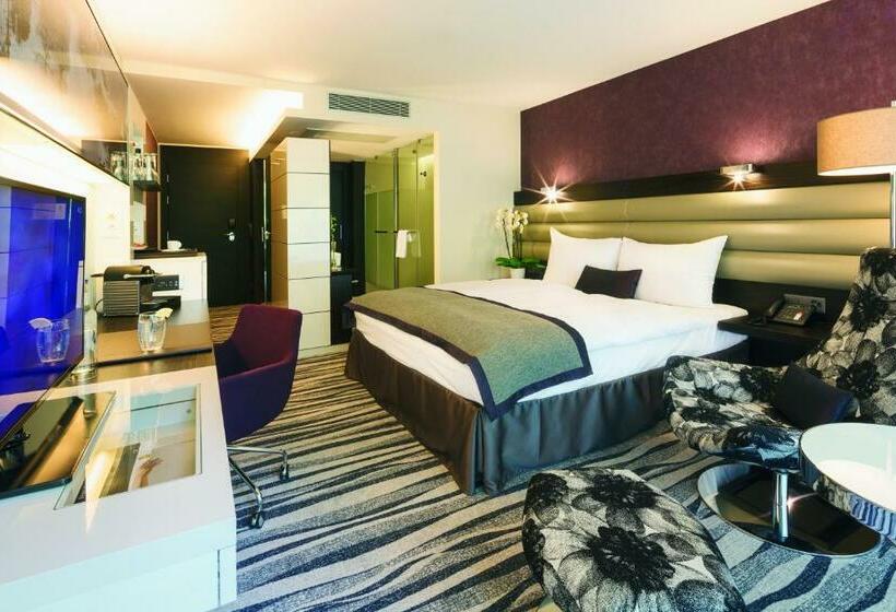 프리미엄 룸, Mövenpick Hotel Lausanne