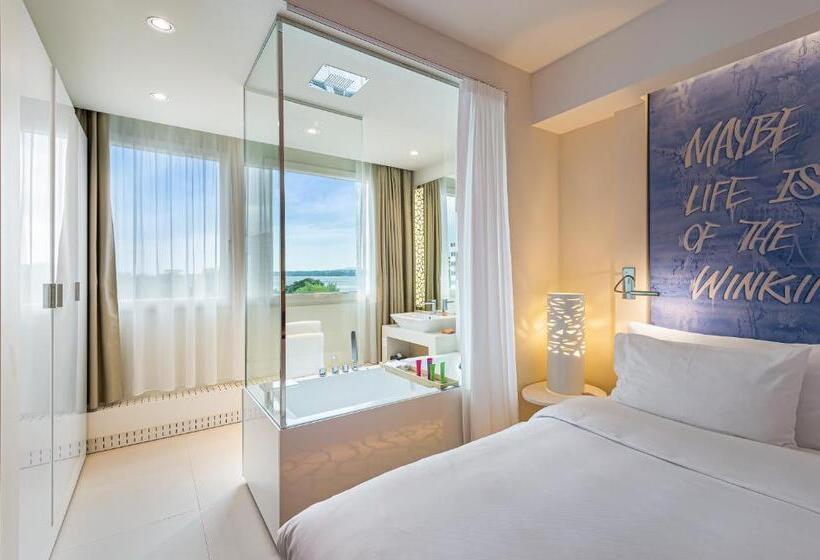 اتاق اجرایی, N’vy Manotel