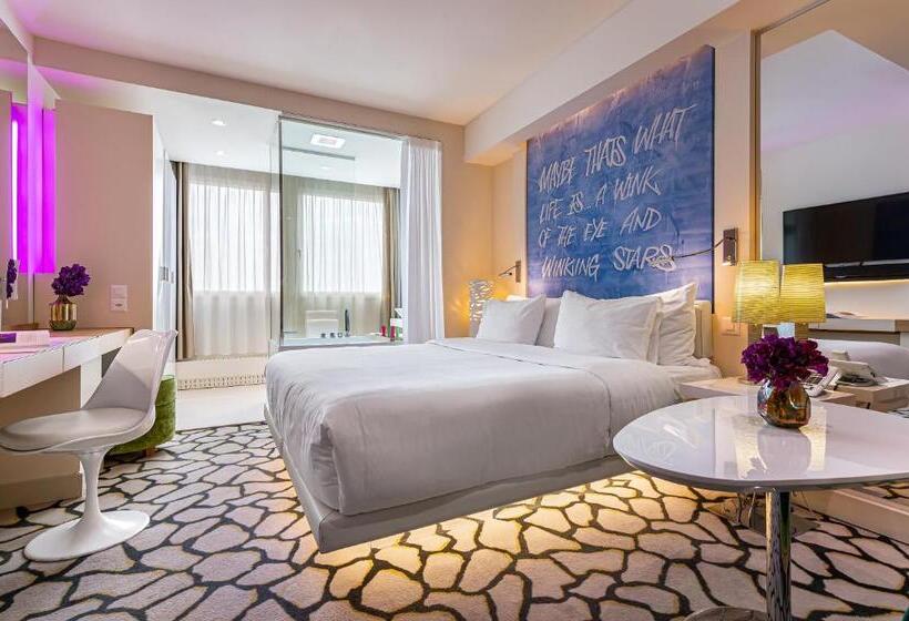 اتاق اجرایی, N’vy Manotel