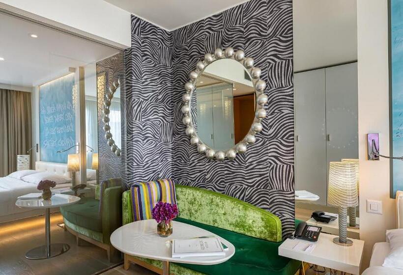 اتاق سوپریور, N’vy Manotel