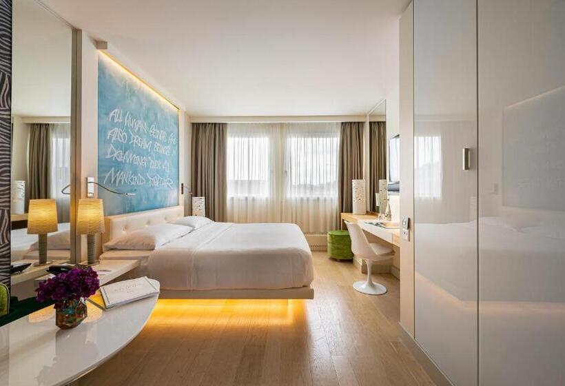 اتاق سوپریور خانوادگی, N’vy Manotel