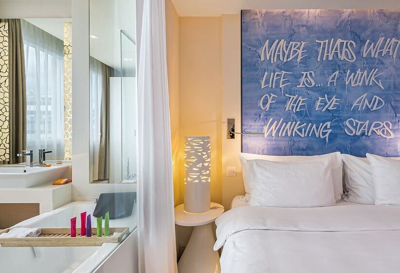 اتاق اجرایی, N’vy Manotel