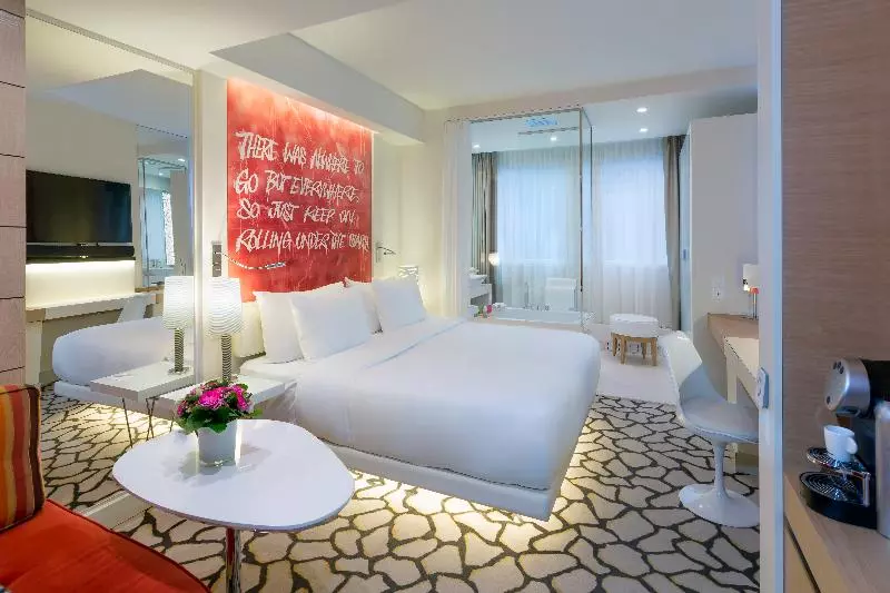 Executive-huone, N’vy Manotel