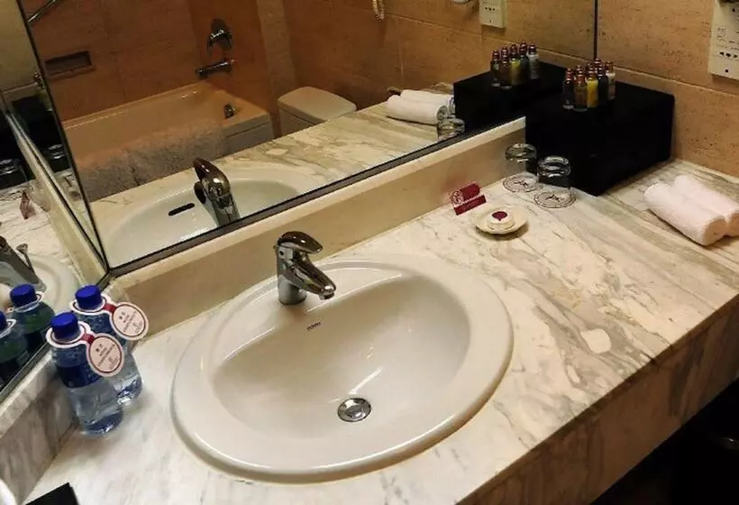 Standard Room, Beijing International