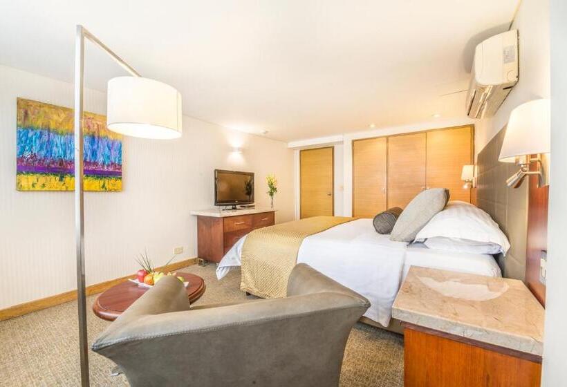 キングサイズベッドのスイートルーム, Bogota Plaza