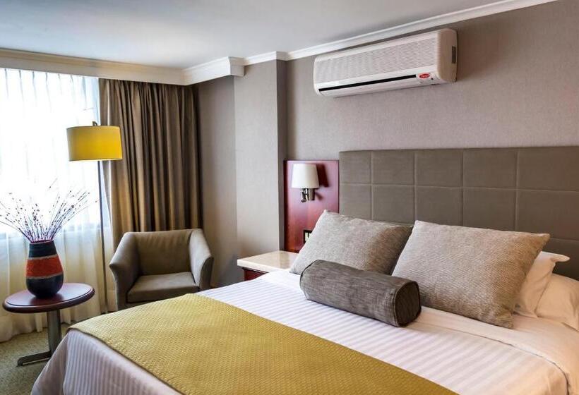 キングサイズベッドのスタンダードルーム, Bogota Plaza