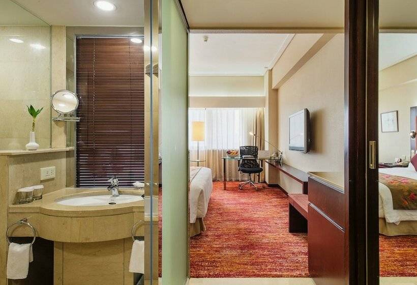 Номер Deluxe, Dalian Grand Continent International