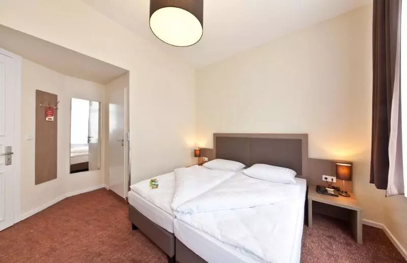 Standard-huone, Alster