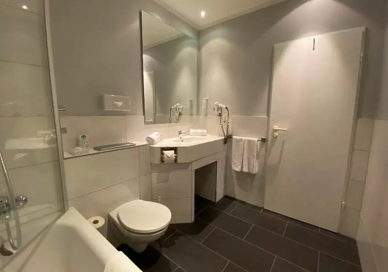 اتاق سوپریور, Park Hotel Hamburg Arena