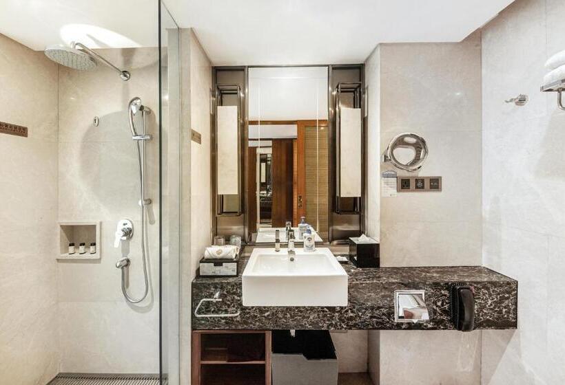 غرفة ديلوكس, Shantou International