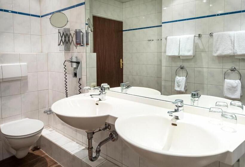 Семейный Номер, Achat Hotel Lüneburger Heide