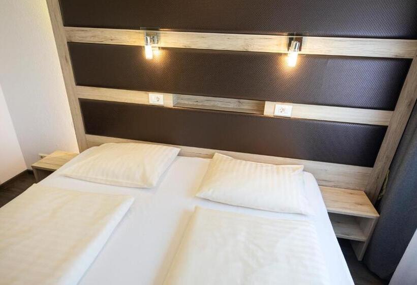 Семейный Номер, Achat Hotel Lüneburger Heide