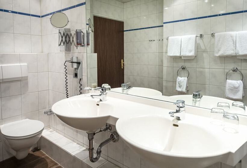 Семейный Номер, Achat Hotel Lüneburger Heide