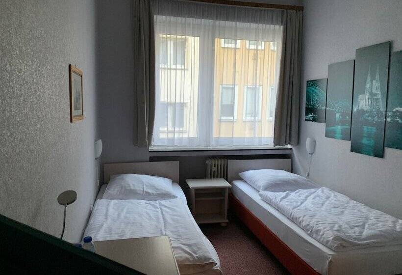 스탠다드 룸, Berg