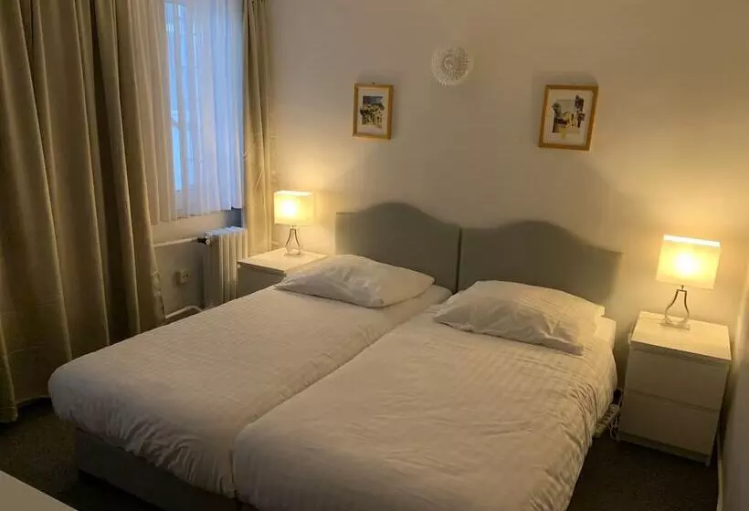 Standard-huone, Berg