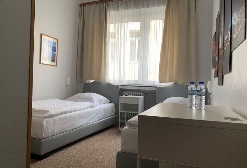 스탠다드 룸, Berg