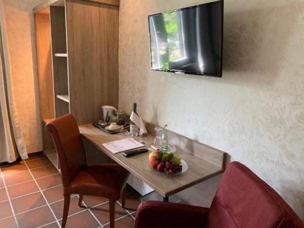 스탠다드 싱글 룸, Burg Wassenberg