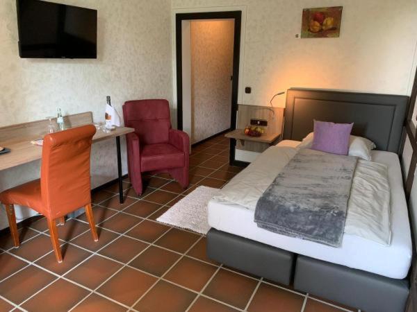 스탠다드 싱글 룸, Burg Wassenberg