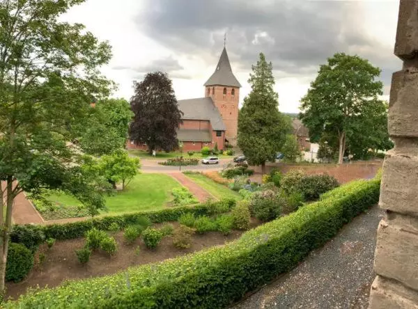 スタンダードルーム, Burg Wassenberg