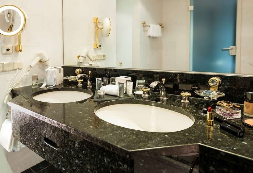 סוויטת קומפורט, Dorint  Venusberg Bonn