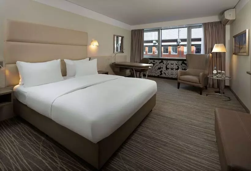 Standard-huone Parivuode, Doubletree By Hilton Hannover Schweizerhof