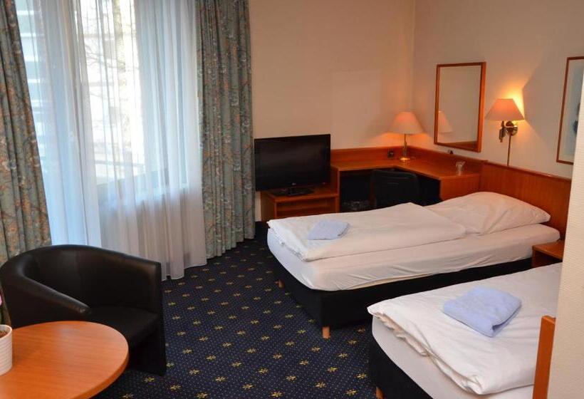 标准间, Karaman Group