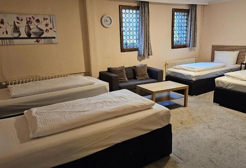 이코노이 4인룸, Kölner Hof