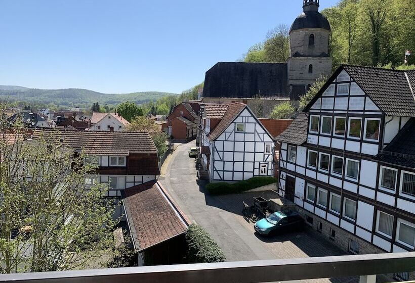 غرفة قياسية, Martina