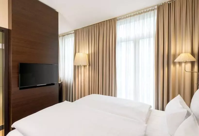 اتاق استاندارد یک نفره, NH Düsseldorf Königsallee