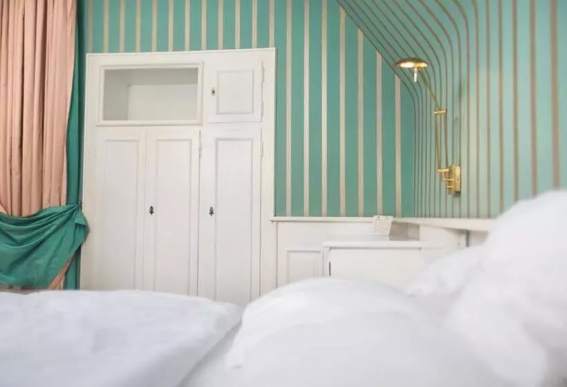 Standard Room, Schloss Wilkinghege