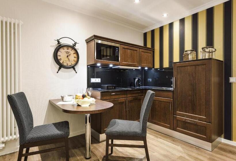 جناح, See Und Sporthotel Ankum Mit Lakeside Apartments