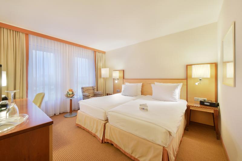اتاق سوپریور, Achat Hotel Karlsruhe City